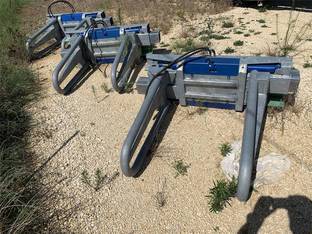 APM UNIVERSAL BALE CLAMP