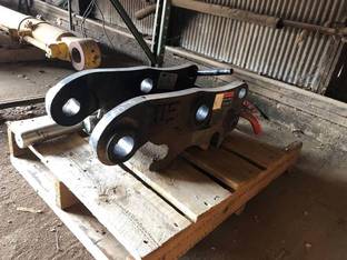 2020 Werk-Brau MANUAL COUPLER, SPRING LOADED, KOMATSU T