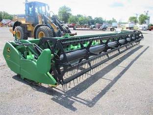 John Deere 635F