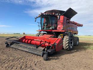 2016 Case IH 8240