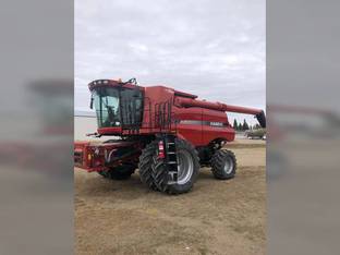 2013 Case IH 8230