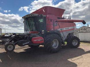 2008 Massey-Ferguson 9895