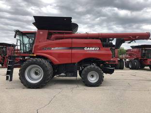 2017 Case IH 8240