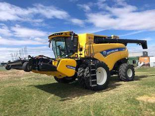 2019 New Holland CR8.90