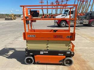2018 JLG 1932R