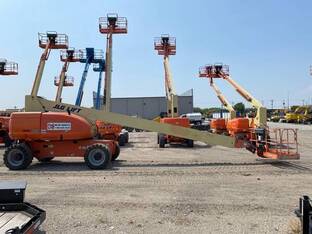 2007 JLG 800S