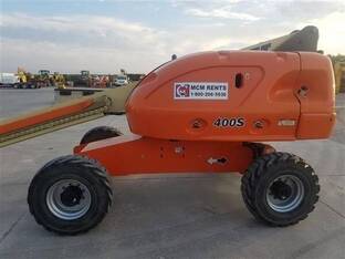2013 JLG 400S