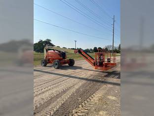 2017 JLG 600AJ