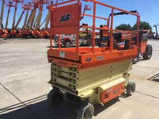 2019 JLG 2646ES