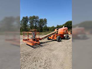 2017 JLG 400S