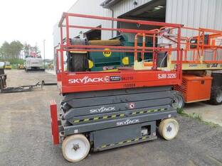 2015 SKYJACK SJIII3226