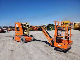 2020 JLG E300AJP