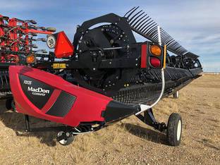 2020 MacDon Industries FD135