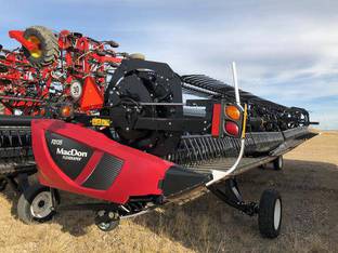 2020 MacDon Industries FD135