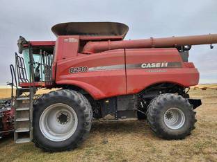2013 Case IH 8230