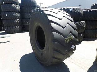 MICHELIN 800/65R29