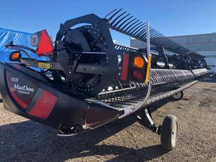 2020 MacDon Industries FD135