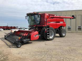 2016 Case IH 8240