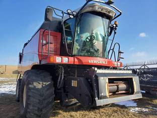 2012 Versatile RT490