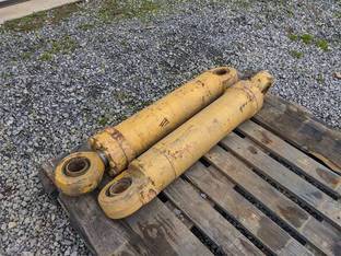 Caterpillar CYLINDERS