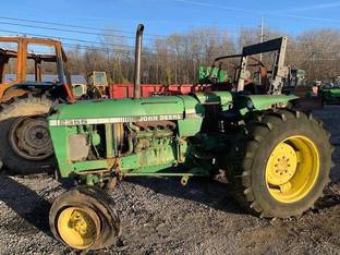 John Deere 2355