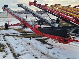 2025 Hutchinson HCX1539FLTD