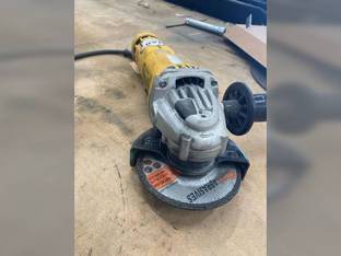 2018 DeWalt DWE402