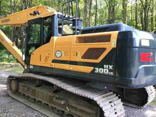 2018 Hyundai HX300LR