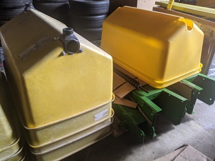 John Deere 7000