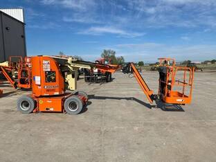 2021 JLG E300AJP