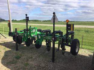 Unverferth ZONEBUILDER 122