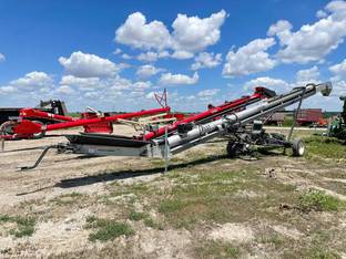 2025 Universal 1537 FIELD LOADER TD