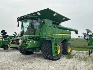 2013 John Deere S690