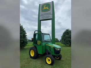2018 John Deere 3032E