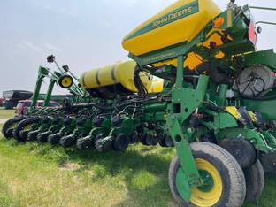 2013 John Deere 1770NT