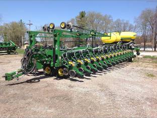 2010 John Deere DB90