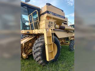 1994 New Holland TR97