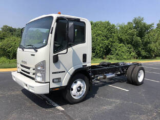 2024 Isuzu NPR HD