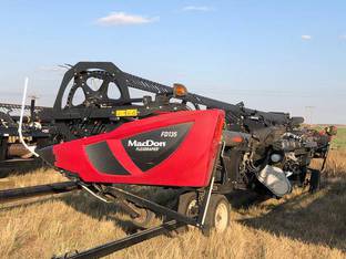 2021 MacDon Industries FD135