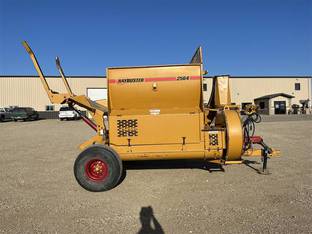 2014 HayBuster 2564