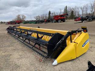 2011 New Holland 740CF-35