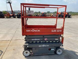 2017 SKYJACK SJIII3219