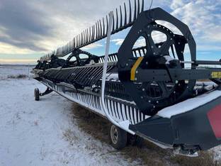 2018 MacDon Industries FD135