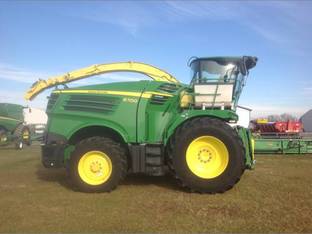 2016 John Deere 8700