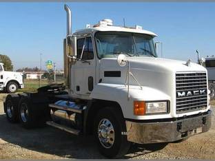 Mack CH613