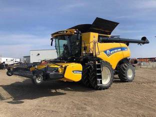 2021 New Holland CR8.90