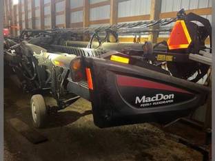 2017 MacDon Industries FD75-35