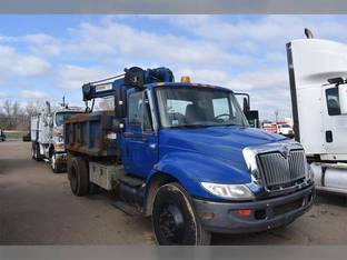 2002 International DURASTAR 4400