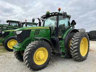2013 John Deere 6210R