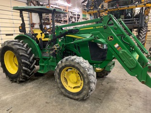 John Deere 5100M